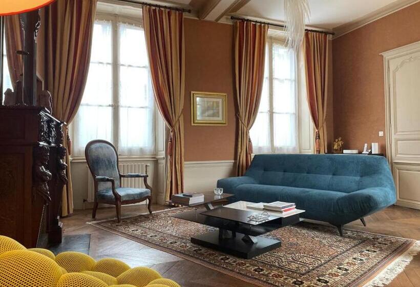 مبيت وإفطار Le Clos De L Ecu