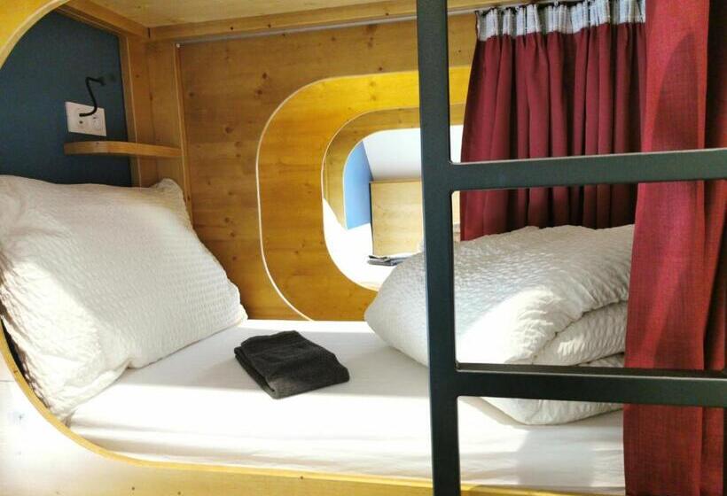 Chambre Hostel Des Combes