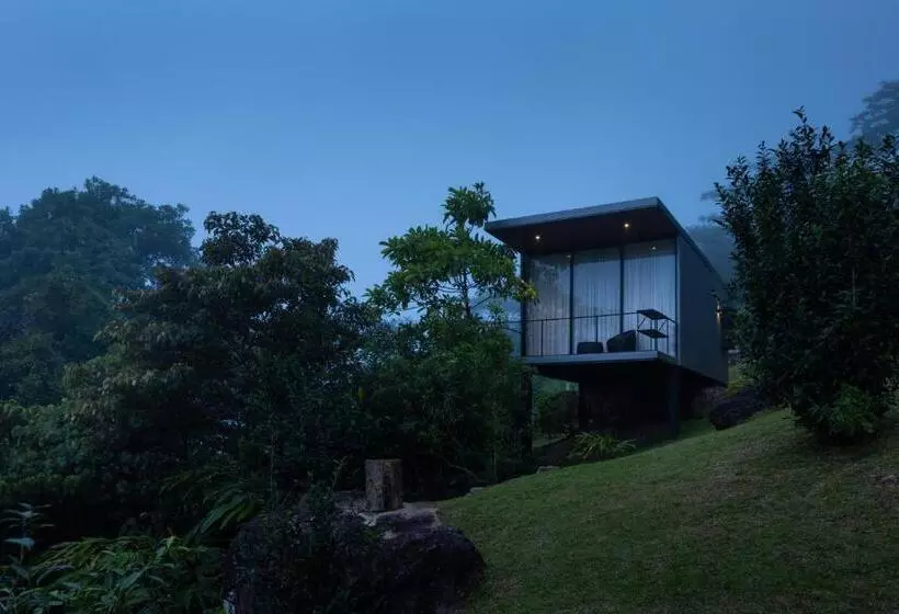 Hotelli Ferndale Retreat Luxury Eco Resort Kandy