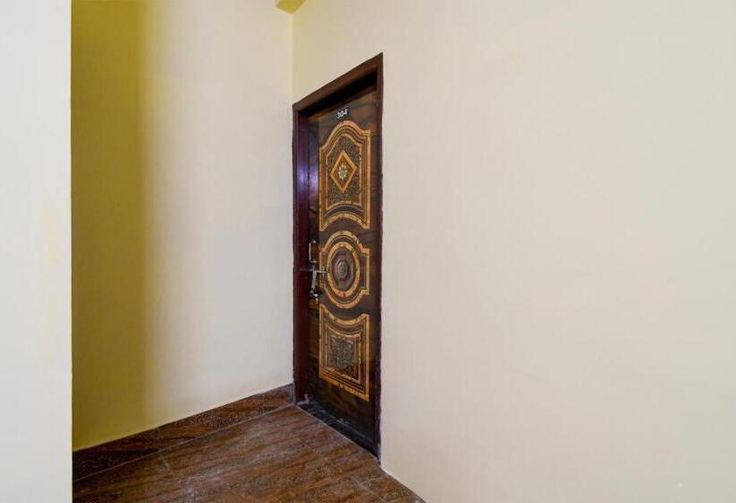 Fabhotel Airport Residency I