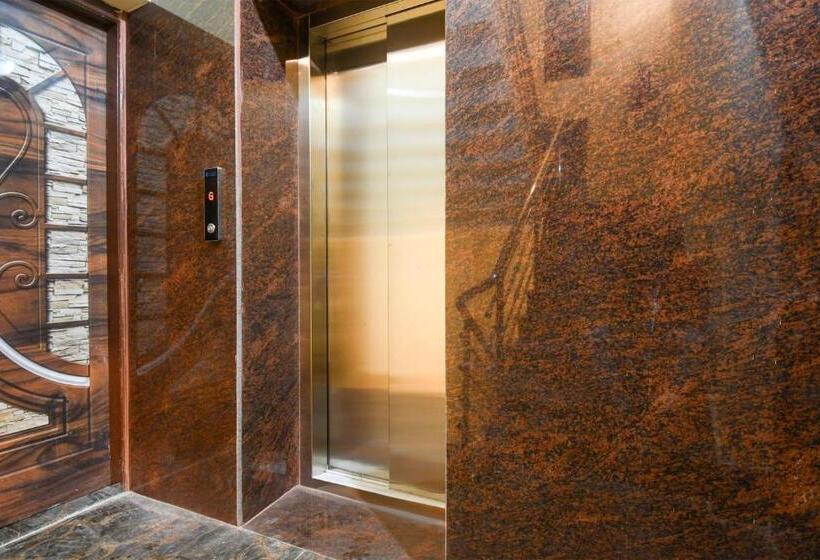 Fabhotel Airport Residency I