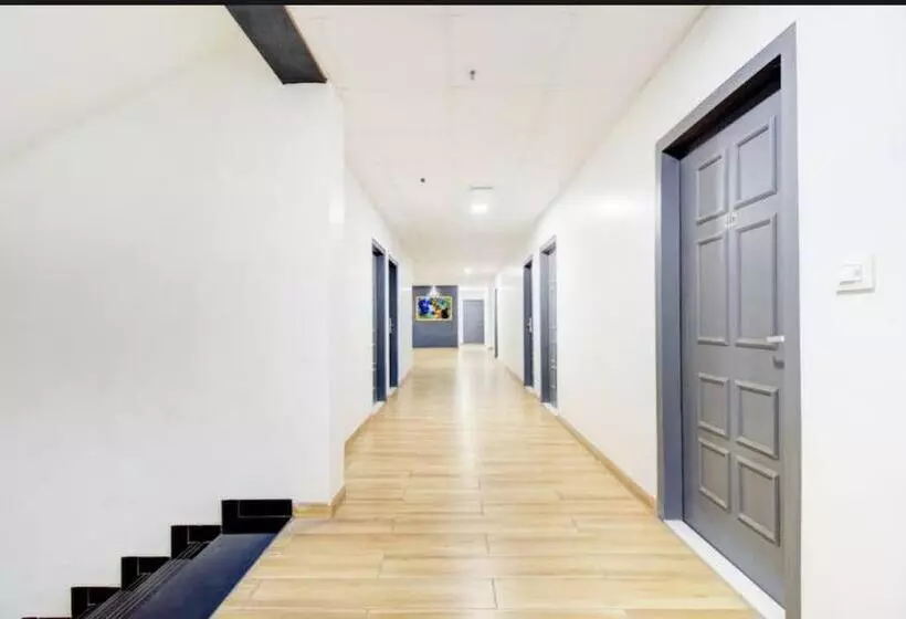 Hotelli Parivar Comfort Luxury Rooms