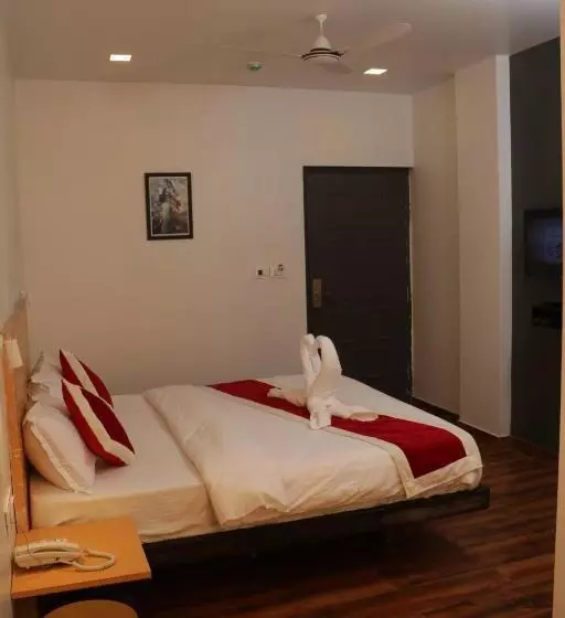 Hotelli Parivar Comfort Luxury Rooms