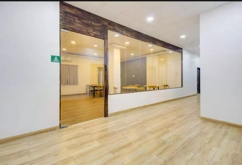 Hotelli Parivar Comfort Luxury Rooms