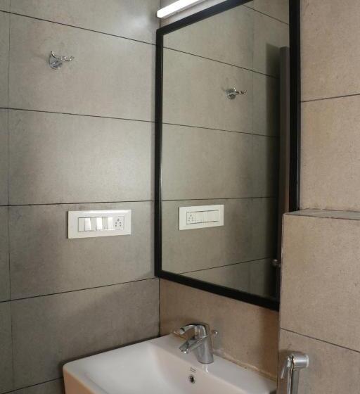 ホテル Parivar Comfort Luxury Rooms