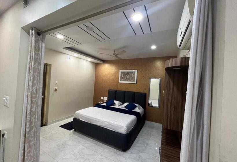 فندق Rama Residency