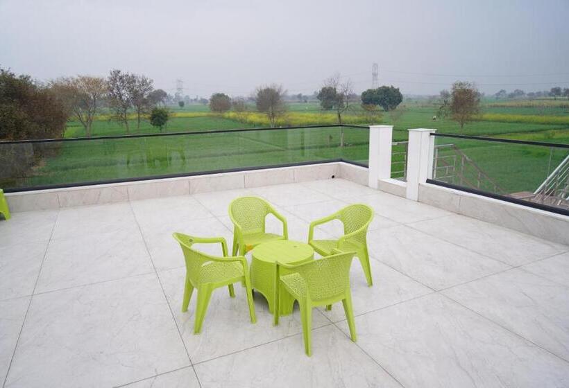 호텔 Royal Delight Resort