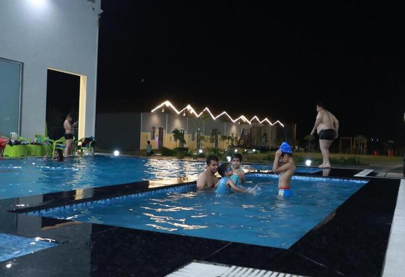 호텔 Royal Delight Resort