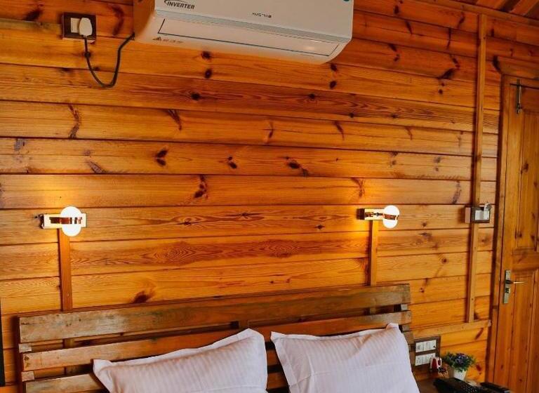 ホテル The Empyrean