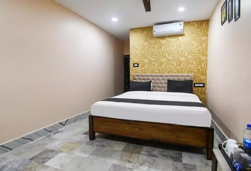 Oyo Hotel Silver Star