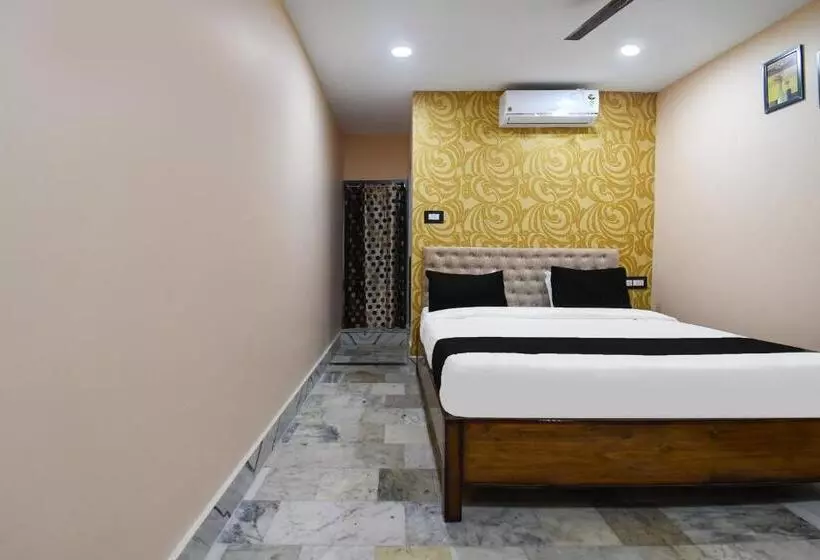 Oyo Hotel Silver Star