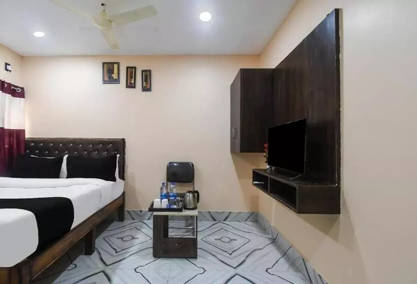 Oyo Hotel Silver Star