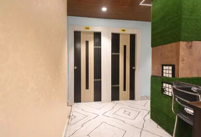 Oyo Hotel Silver Star