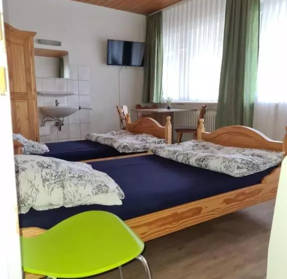 Majatalo Monteurunterkunft Ochsen