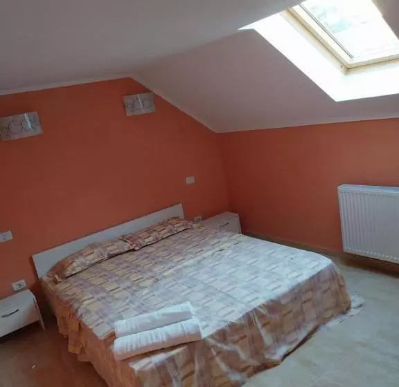 Majatalo Serena House