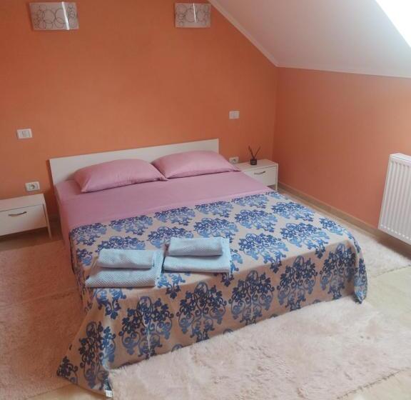 بنسيون Serena House