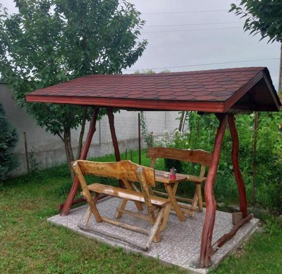 بنسيون Serena House