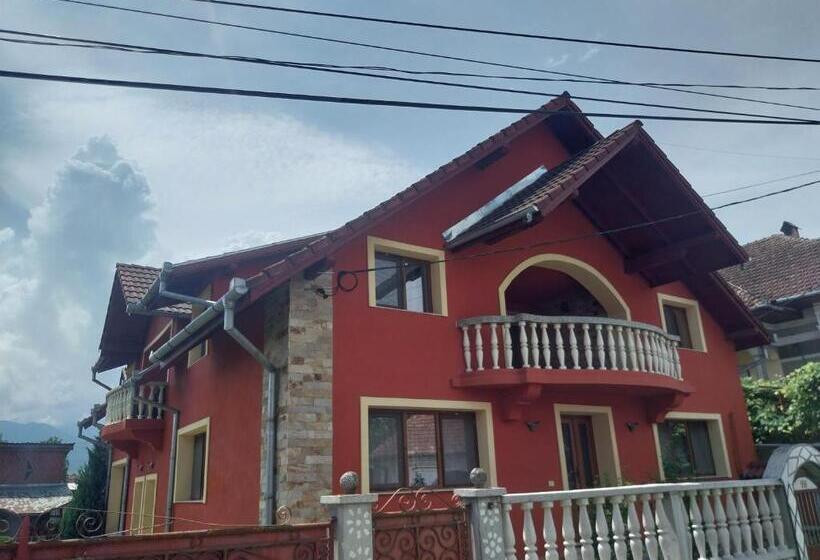 بنسيون Serena House