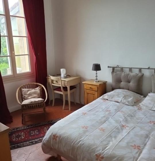 بنسيون Villa Lorguaise