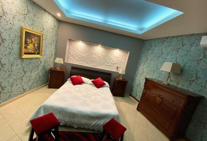 مبيت وإفطار Bianca Di Navarra House