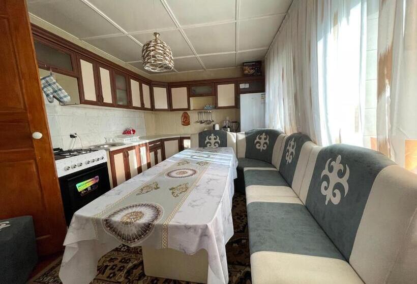 تختخواب و صبحانه Chon Alysh