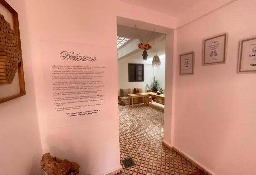 ベッドアンドブレックファースト Ecobay Hostel