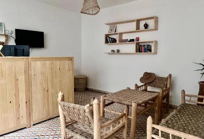 ベッドアンドブレックファースト Ecobay Hostel