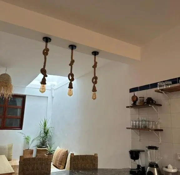 ベッドアンドブレックファースト Ecobay Hostel