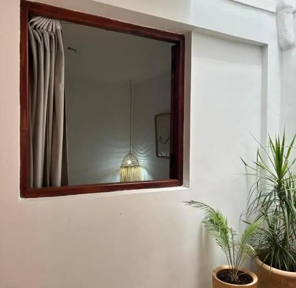 ベッドアンドブレックファースト Ecobay Hostel