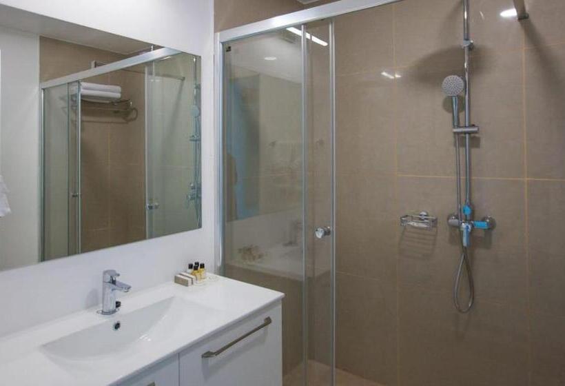 Blooming By The Sea Camere Cu Vedere Frontală Spre Mare