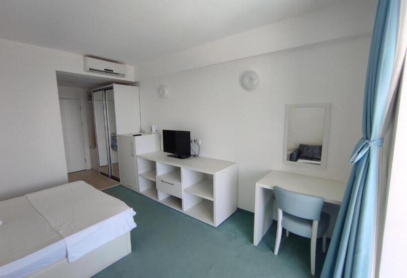 Blooming By The Sea Camere Cu Vedere Frontală Spre Mare