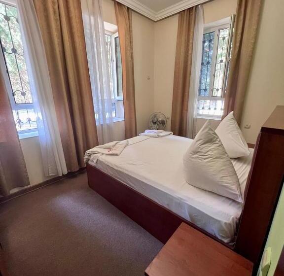 هتل Atlant Forest Vlllage