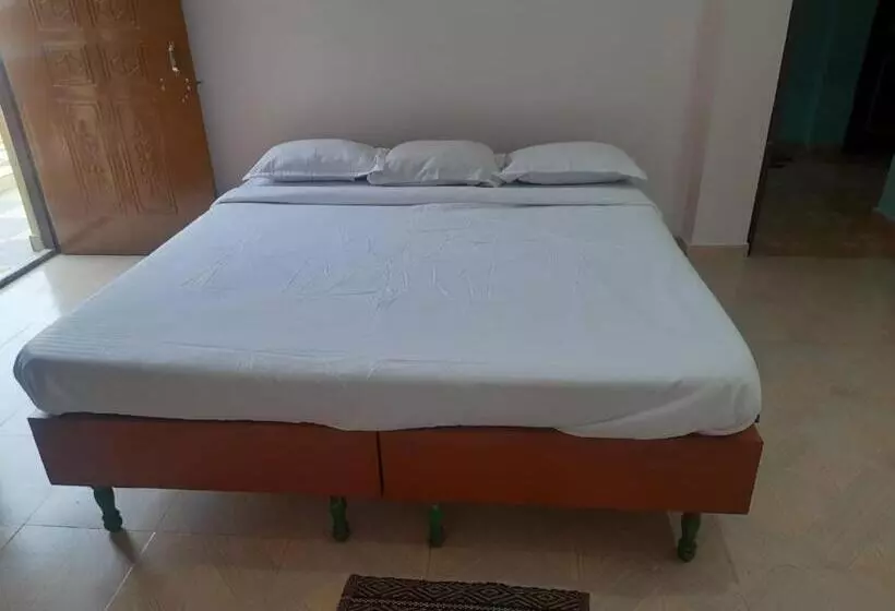 هتل Goroomgo Santi Mahal Bhubaneswar