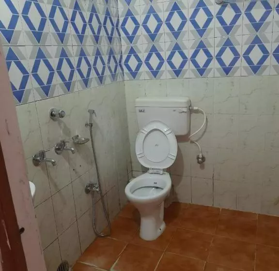 هتل Goroomgo Santi Mahal Bhubaneswar
