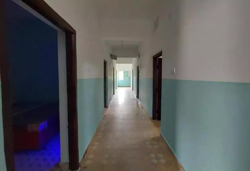 هتل Goroomgo Santi Mahal Bhubaneswar