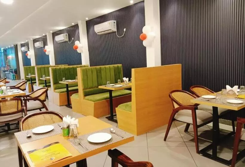 Hotelli Kingston Ayodhya
