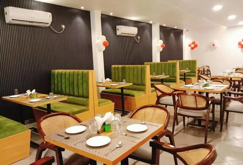 Hotelli Kingston Ayodhya