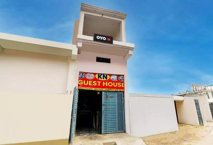 ホテル Oyo Kn Guest House