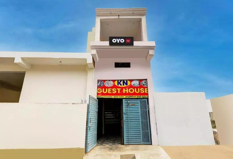 ホテル Oyo Kn Guest House