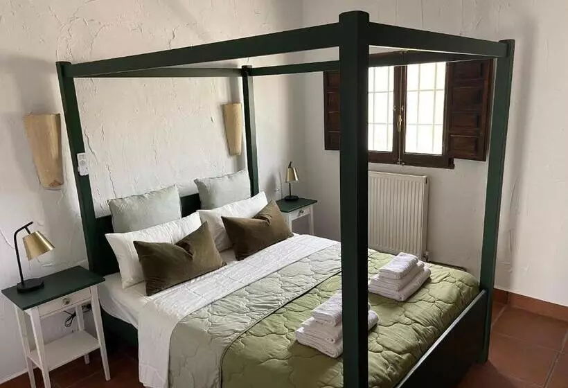ペンション Miluna Oasis Suites