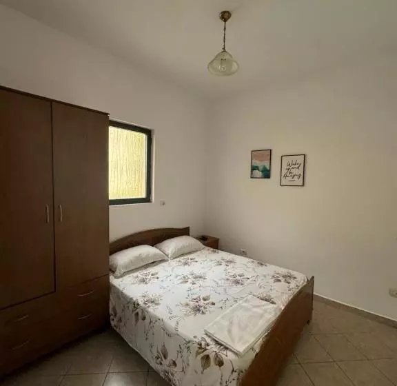 ペンション Shengjin Villa Kastrati Ergen