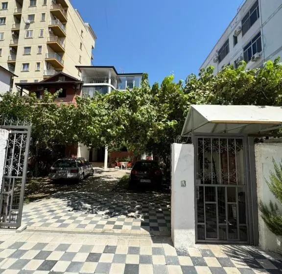 ペンション Shengjin Villa Kastrati Ergen