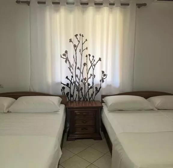 ペンション Shengjin Villa Kastrati Ergen