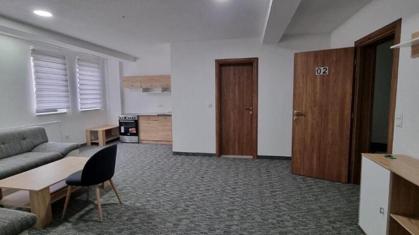 Poslovno Edukativni Centar