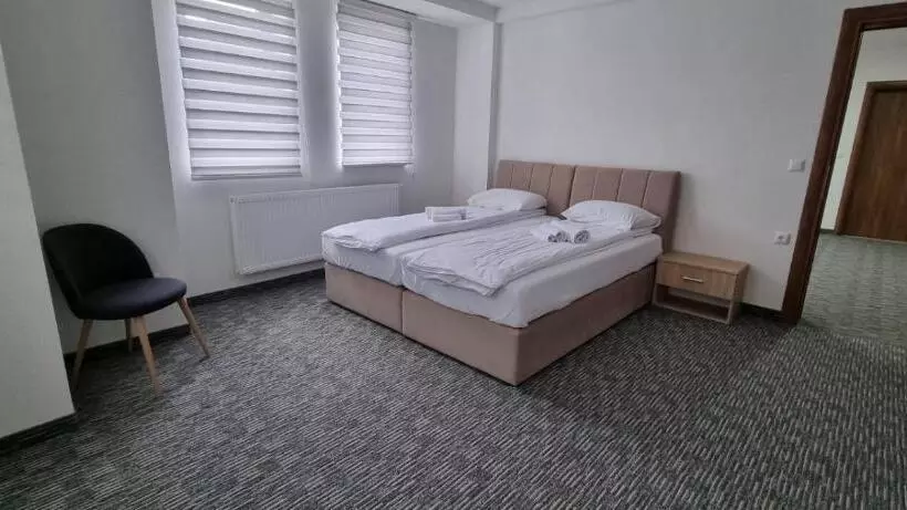 Poslovno Edukativni Centar