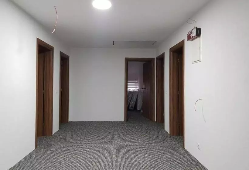 Poslovno Edukativni Centar