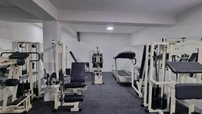 Poslovno Edukativni Centar