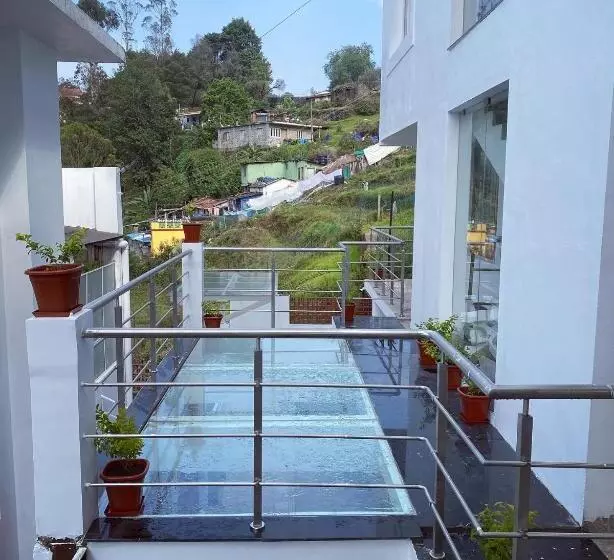 リゾートホテル Sri Vari̇ Studio Apartments