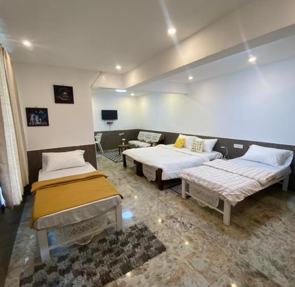 Kurort Sri Vari̇ Studio Apartments
