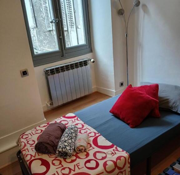 Bed and Breakfast Boigne Insolite